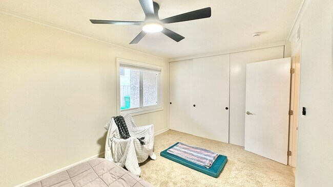 Building Photo - Spacious Two-Story Home with Three-Car Att...