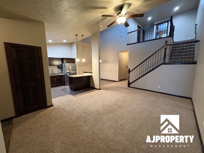 Building Photo - 9402 W Broek Dr