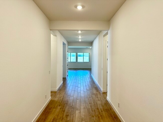 Building Photo - Fantastic "Holly" floor plan in Bella Vista Farms