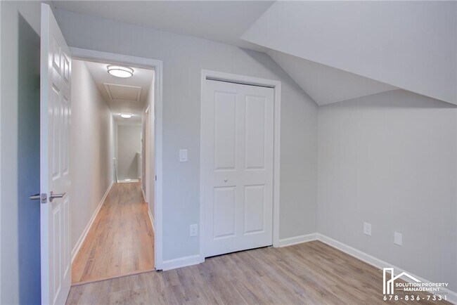 Building Photo - 1173 Arlington Ave SW