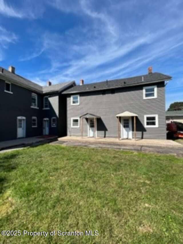 Primary Photo - 275 Railroad Ave