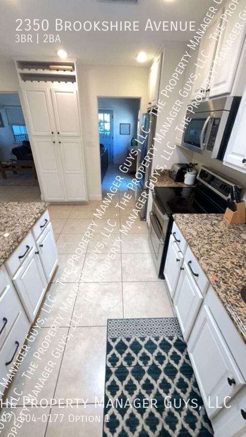 Building Photo - 2350 Brookshire Ave