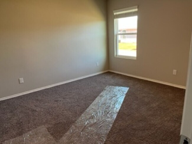 Building Photo - First Month Free!  Brand New Home!
