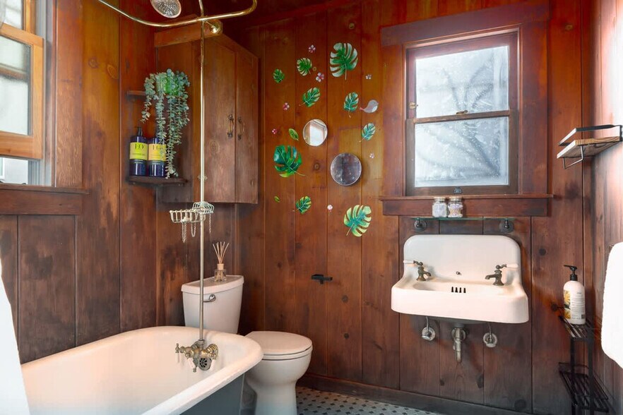 Building Photo - 1938 Channing Way