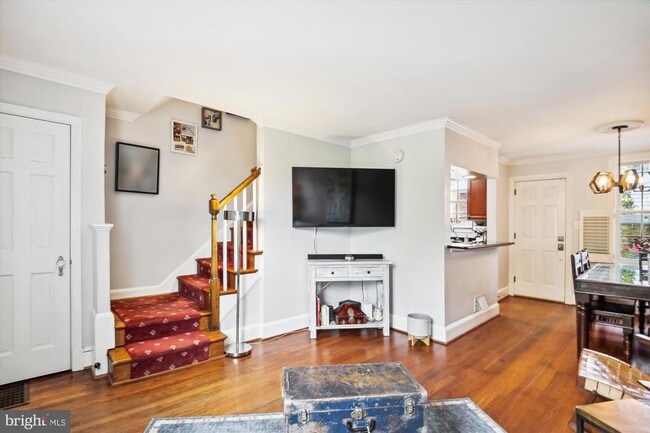 Building Photo - 821 Church St