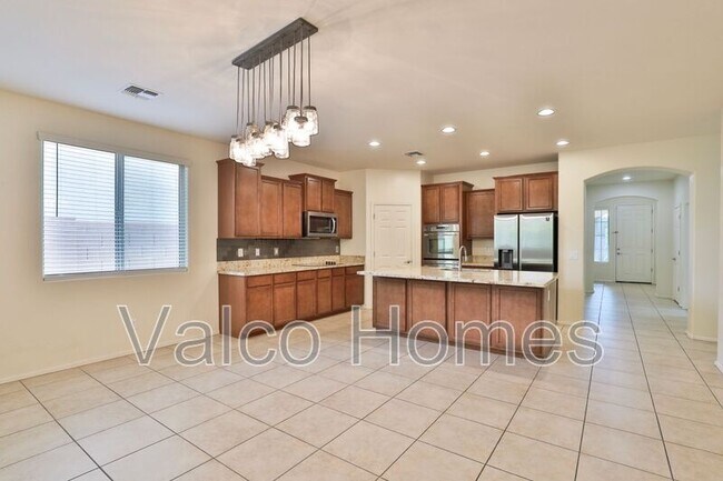 Building Photo - 7688 W Redbird Rd