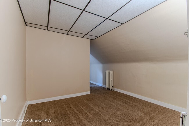 Building Photo - 1027 Woodlawn St