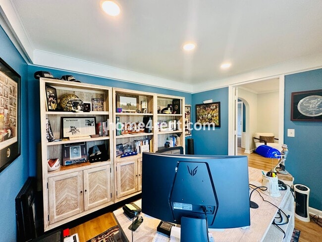 Building Photo - Charming, Prairie Village Home in a Quiet Neighborhood with Wood Floors and a Fenced Yard!