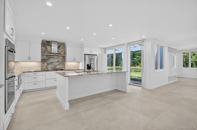 Building Photo - 156 Horseshoe Rd