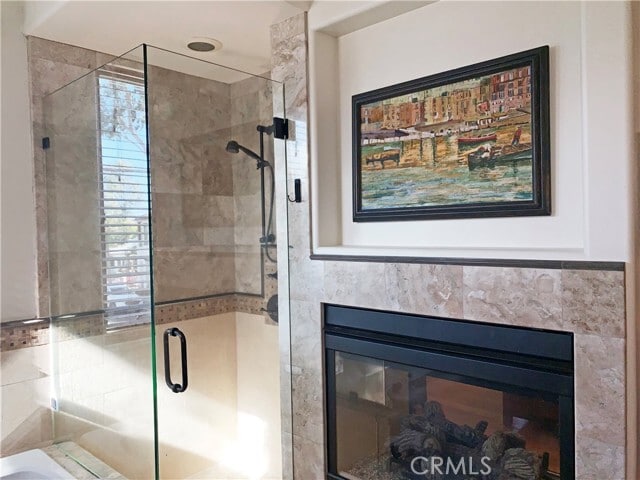 Building Photo - 601 Poinsettia Ave