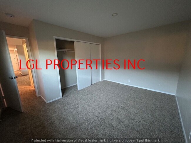 Building Photo - MontTrust2623