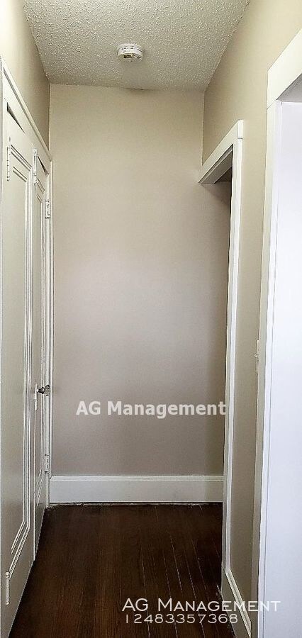 Building Photo - 24 Lincoln St