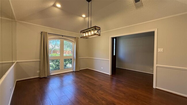 Building Photo - 11527 Cedar Creek Dr