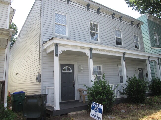 Primary Photo - Carver/VCU area. 3 bedrooms, 1.5 bathrooms...