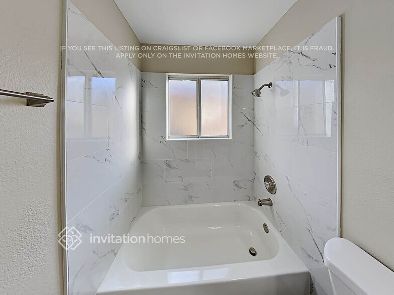 Building Photo - 1613 Fig Palm Ct