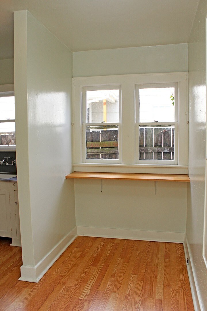 Building Photo - 3620-3628 NE 45th Ave