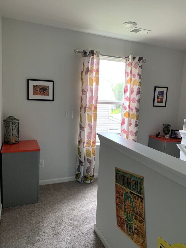 Building Photo - Wonderful Moncks Corner Home!