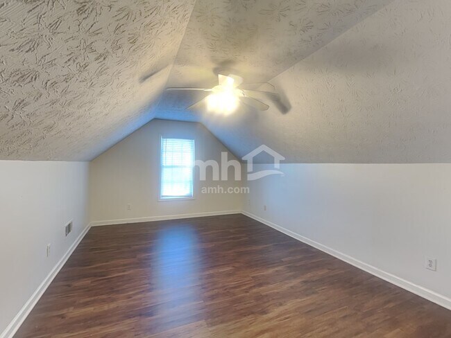 Building Photo - 951 Garden Oak Ct