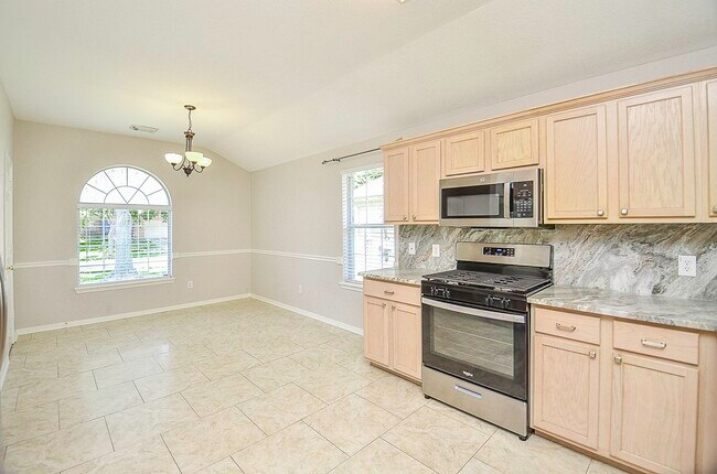 Building Photo - 14618 Rochelle Ct