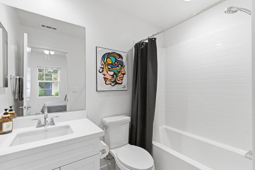 Building Photo - 4367 Pacifica Way