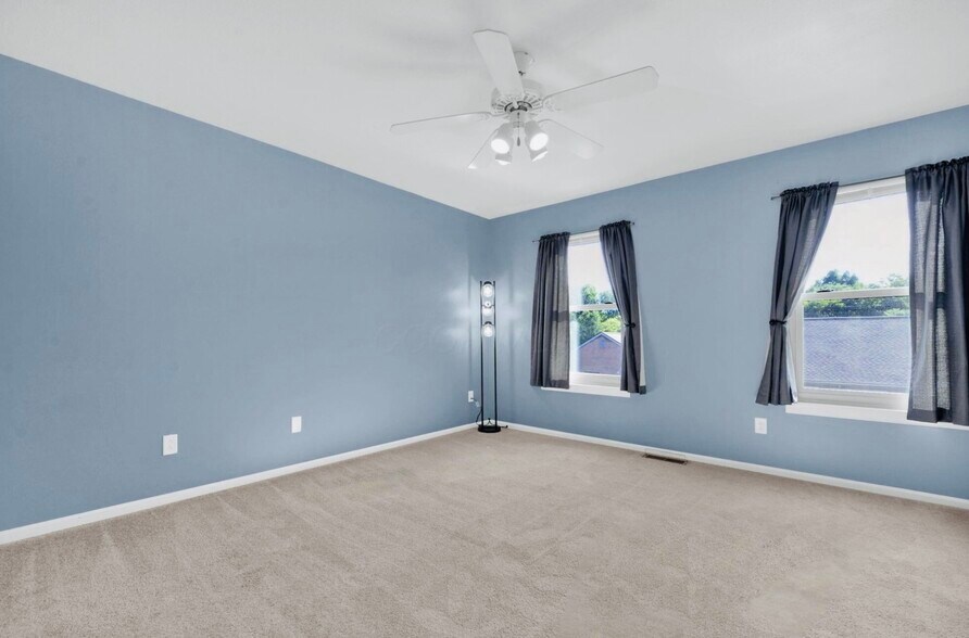 Building Photo - 1223 Rivercrest Dr