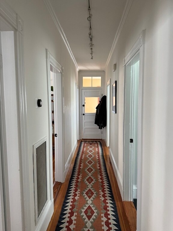 Building Photo - 32 Roseclair St