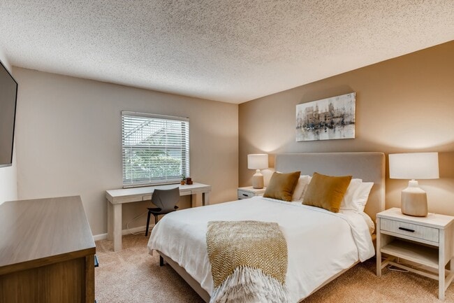 Building Photo - 10501 3rd St N