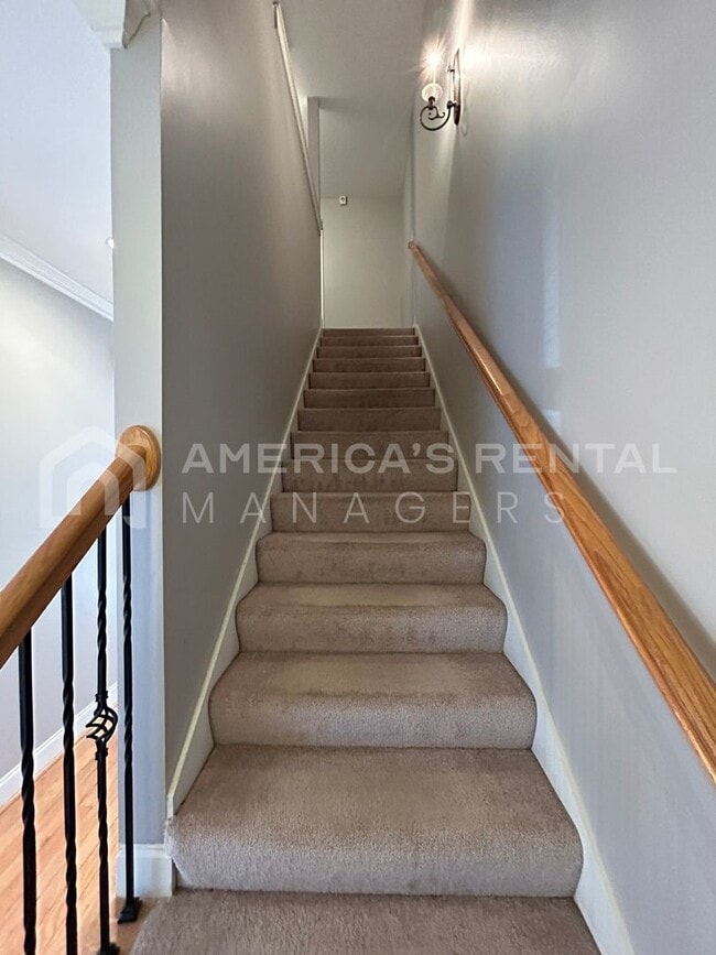 Building Photo - Home for rent in Hoover! View with 48 Hours Notice!