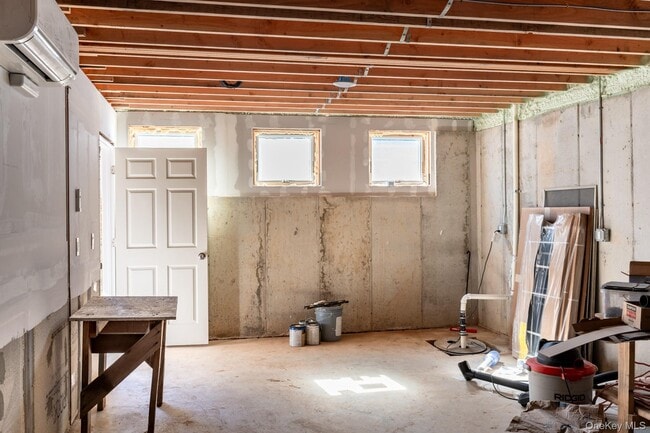 Building Photo - 43 N Midland Ave