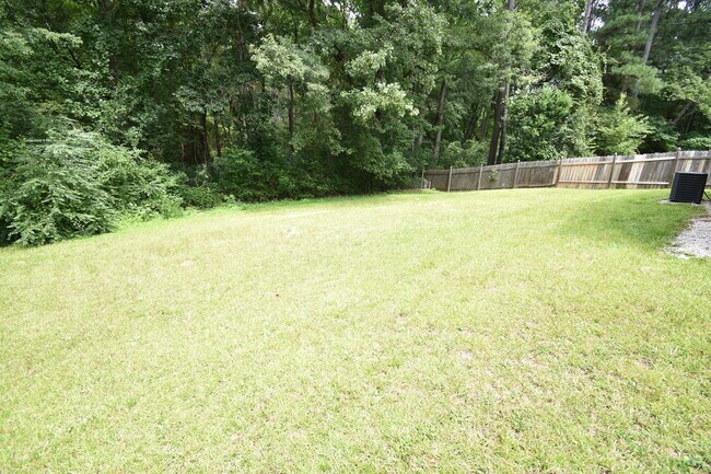 Building Photo - Coming Soon~ 3 Bedroom and 2 Bath- Great Outdoor Space (Pets Negotiable)