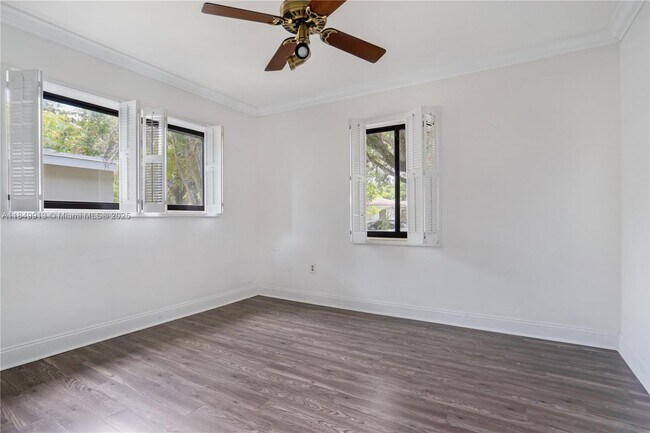 Building Photo - 8045 SW 62nd Ct