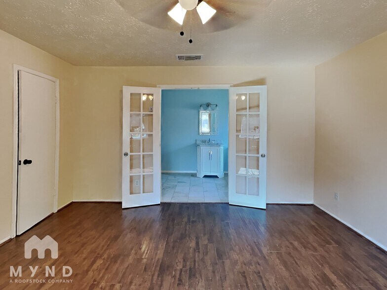Building Photo - 414 Enfield Dr