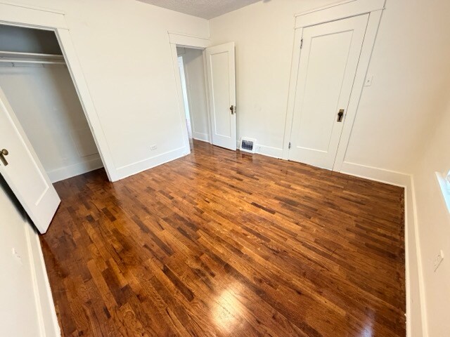 Building Photo - 840 Martin St