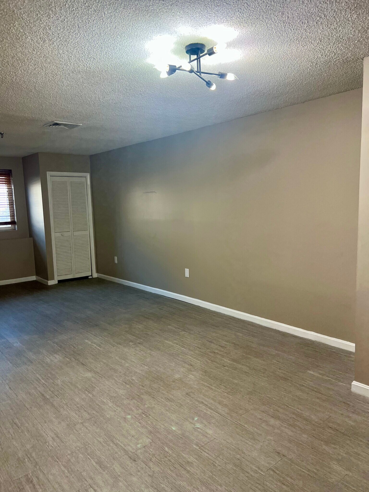 Building Photo - 35 Prospect St