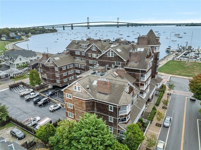 Building Photo - 53 Conanicus Ave