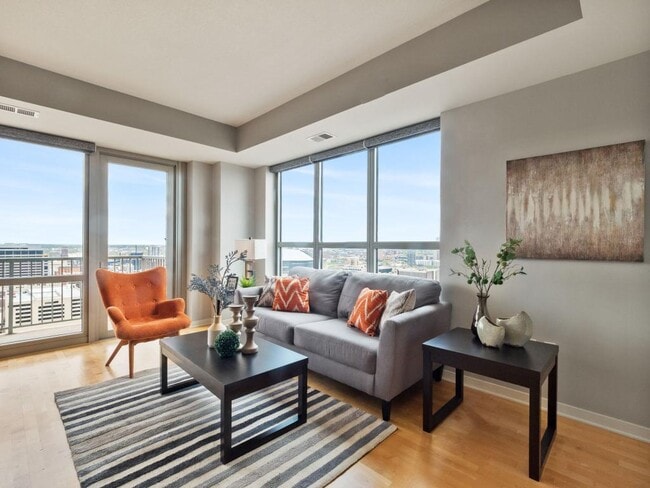 Building Photo - 929 Portland Ave