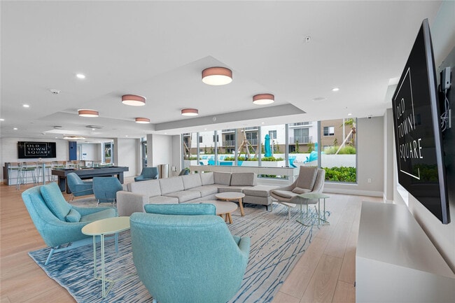 Building Photo - 200 NE 1st Ave