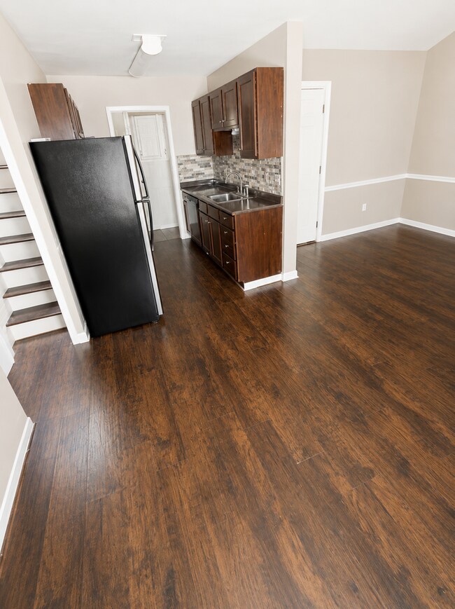 Building Photo - Stylish 2BR/2BA Townhome in Northeast Jackson | Comfort, Convenience & Low-Maintenance Living