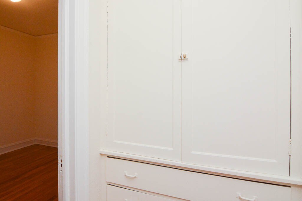 Building Photo - 346 Park Ave