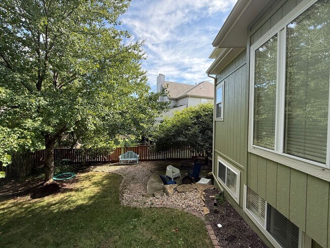 Building Photo - 13817 Hauser St