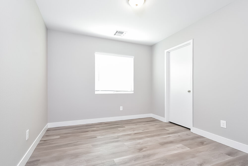 Building Photo - 9716 N Fast Elk St