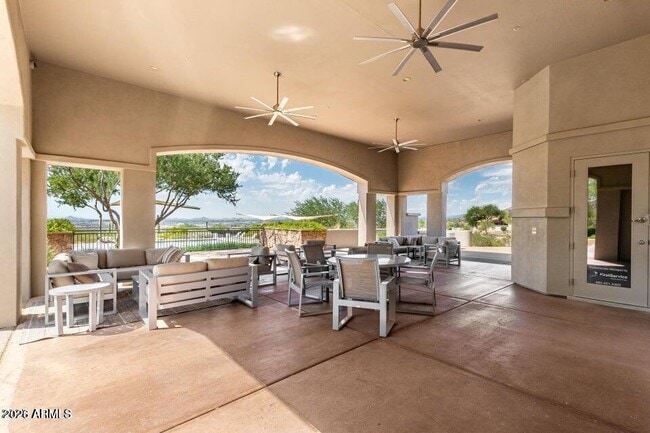 Building Photo - 11312 E Greenway Rd