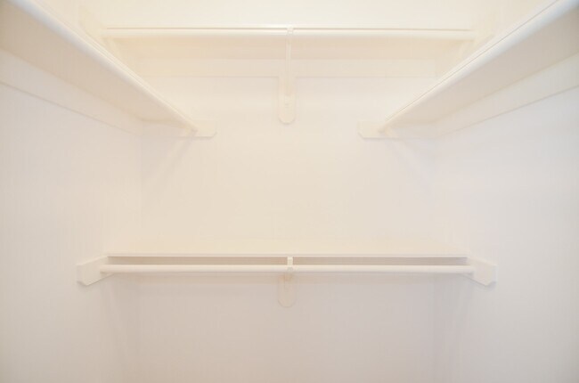 Building Photo - 2123 Thistlerock Ln