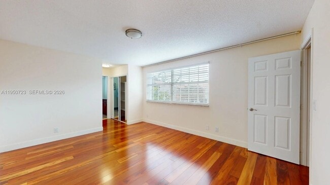 Building Photo - 11045 Neptune Dr