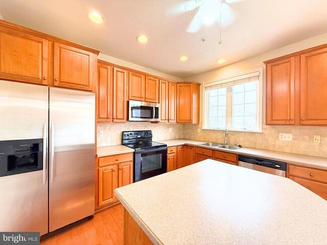 Building Photo - 310 Ridgemont Ave