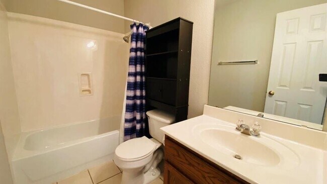 Building Photo - 207 Golden Gate Dr