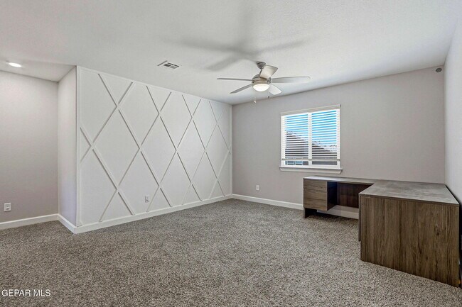 Building Photo - 13082 Oakhampton Ave