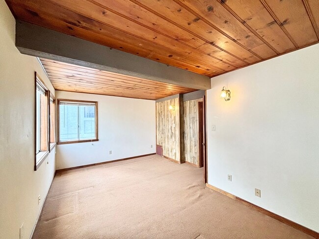 Building Photo - Incredible Value Just Steps from the Sand | 1 Bed 1 Bath Upper Unit  | Silver Strand Beach