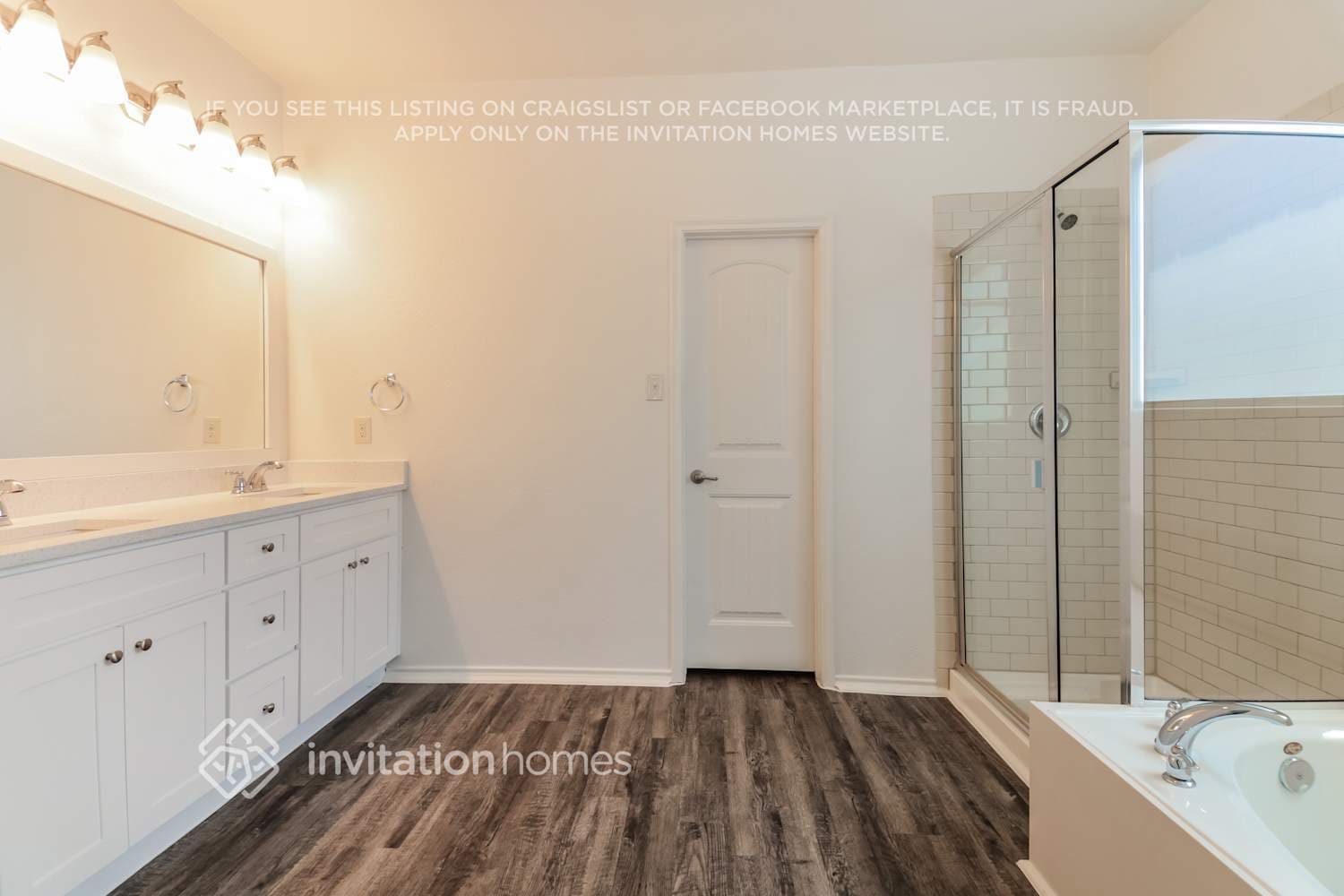 Building Photo - 1408 Red River Dr