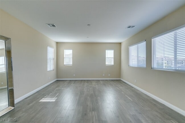 Building Photo - 1919 Foro Romano St